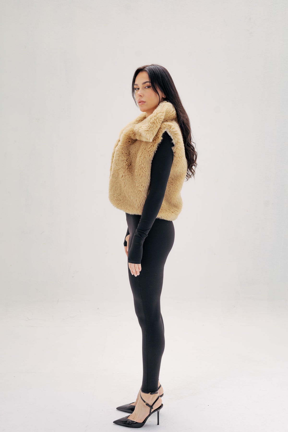 beige